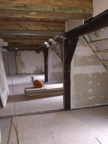 Kloster Marienwerder in Hannover: Künftige Wohnräume im Dachgeschoss des Südflügels während der Sanierung.